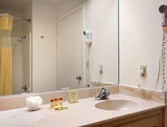 Days Inn By Wyndham Riverside Tyler Mall Oda fotoğraf